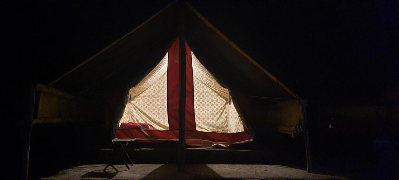 Himtrek Riverside Camps & Hostel Manali Exteriör bild