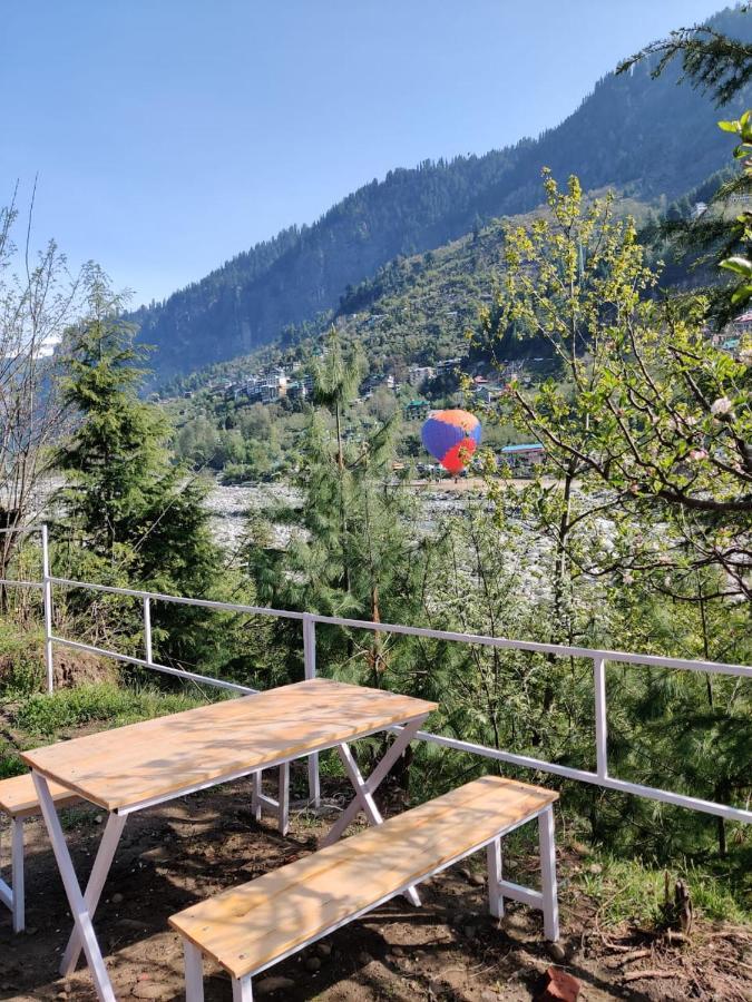 Himtrek Riverside Camps & Hostel Manali Exteriör bild