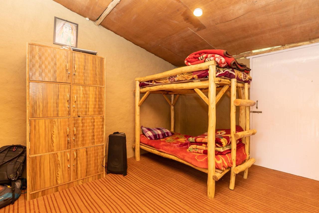 Himtrek Riverside Camps & Hostel Manali Exteriör bild