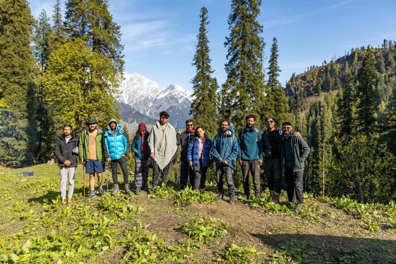 Himtrek Riverside Camps & Hostel Manali Exteriör bild