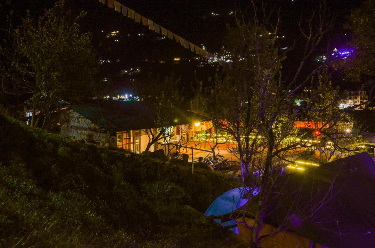 Himtrek Riverside Camps & Hostel Manali Exteriör bild