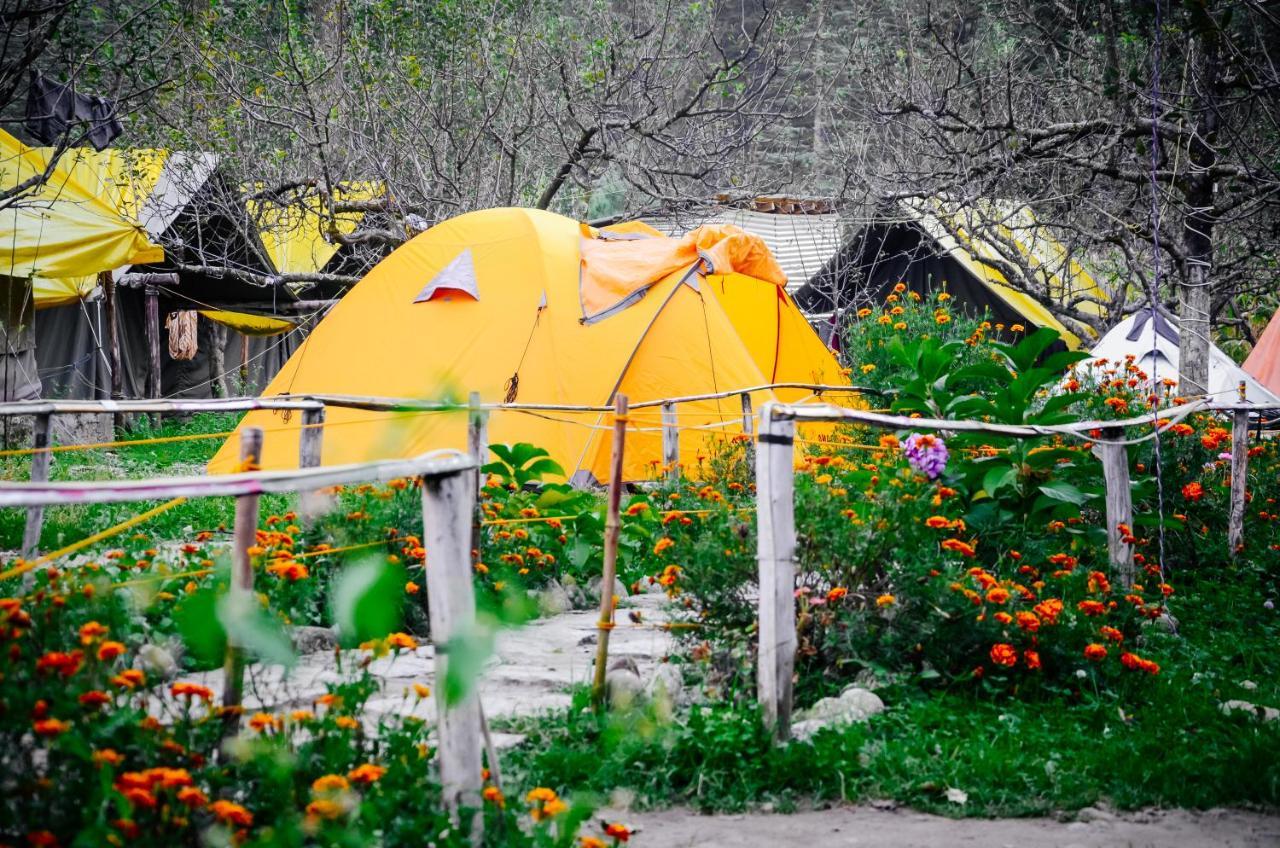 Himtrek Riverside Camps & Hostel Manali Exteriör bild
