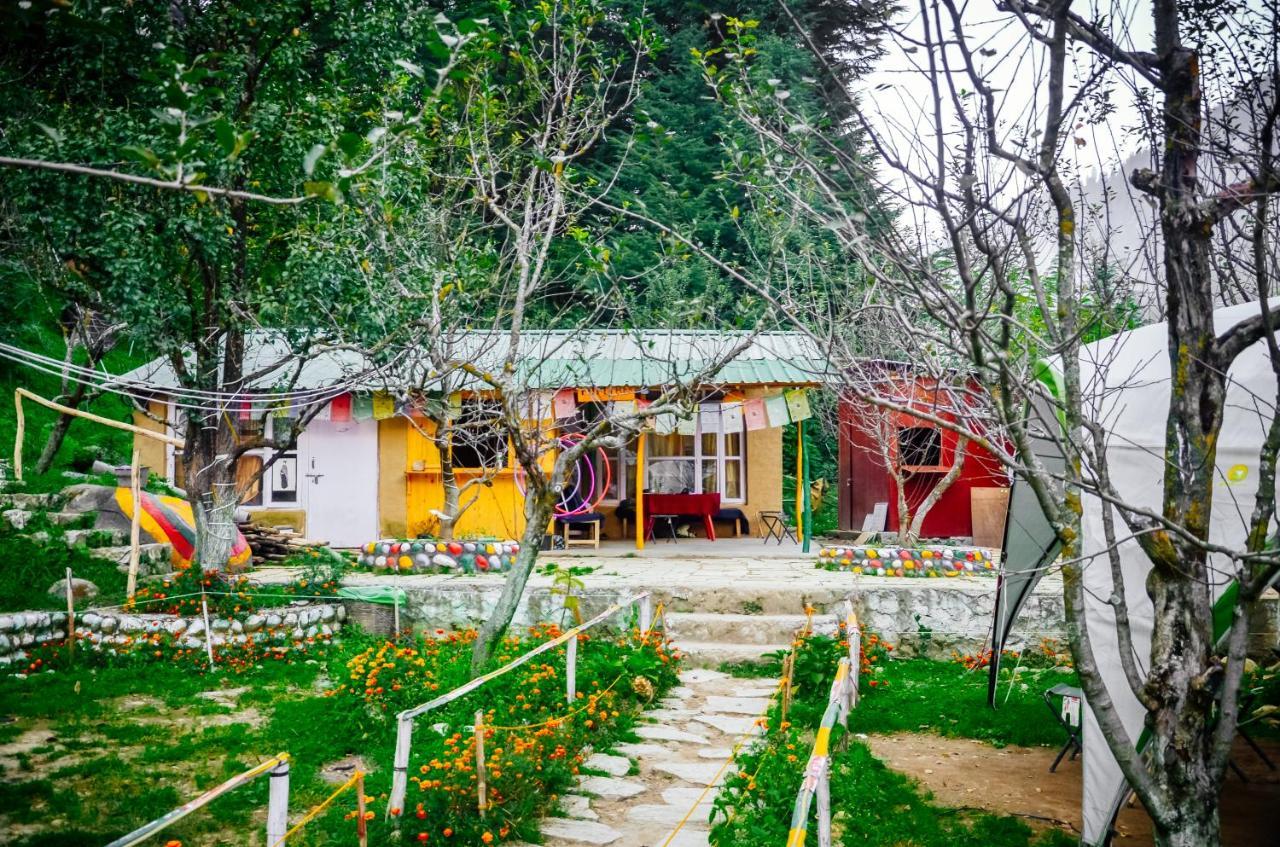 Himtrek Riverside Camps & Hostel Manali Exteriör bild