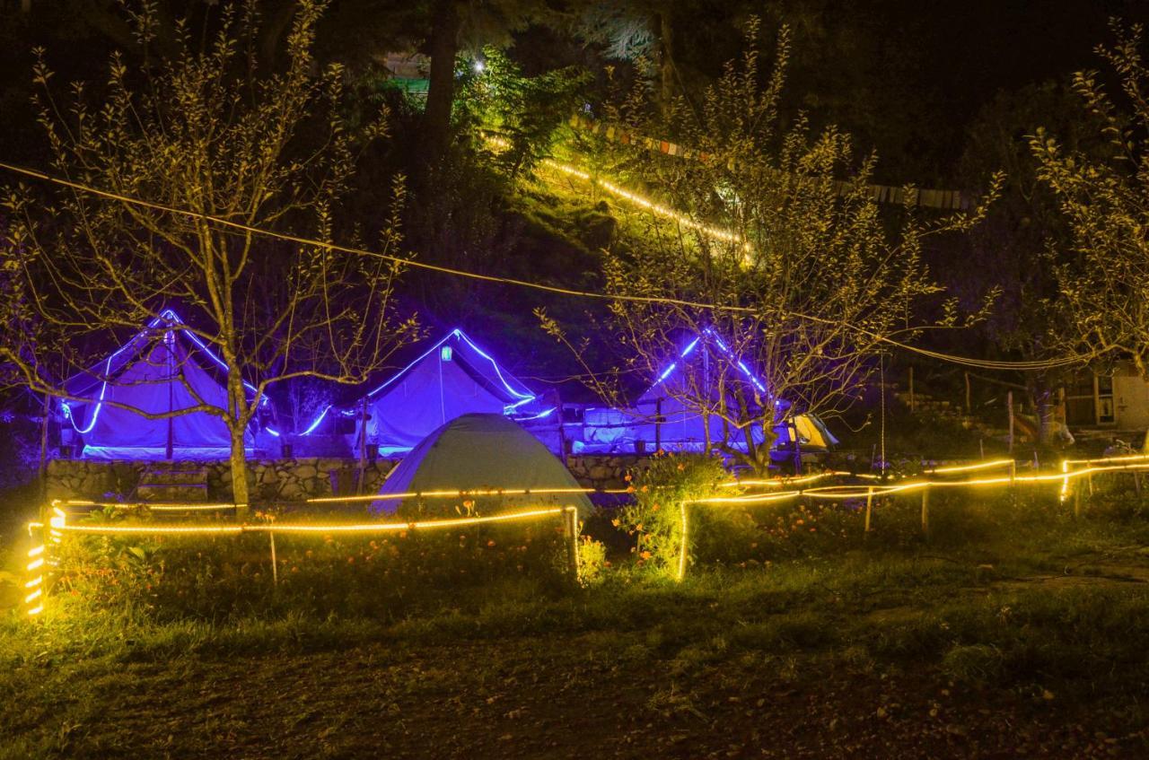 Himtrek Riverside Camps & Hostel Manali Exteriör bild